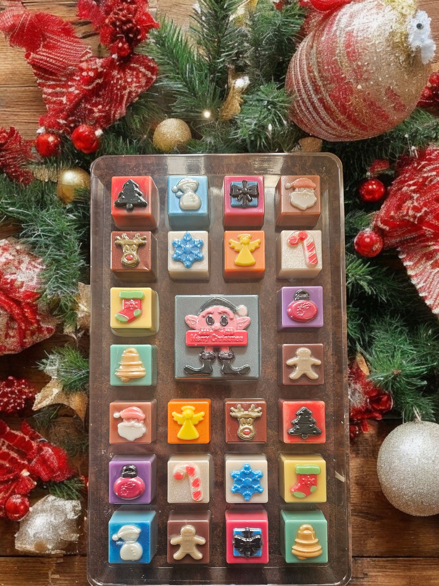 This is a wax melt advent calendar count down to Christmas 25 days of amazing scents, each one invidualy hand decorated