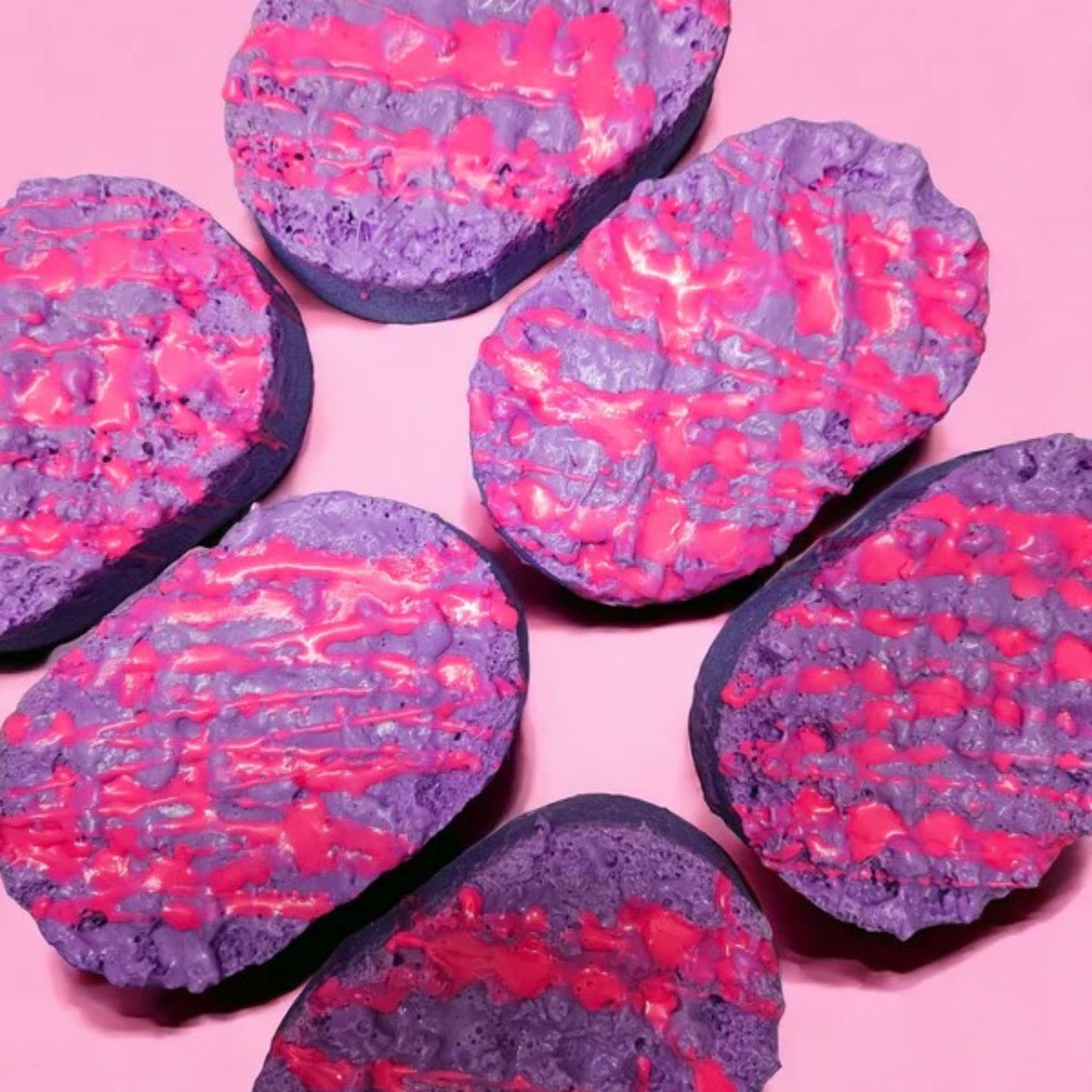 Every Little Scent carefully curates our own soap sponges gently infusing the purple coloured soap which has been highly scented with Good Girl Fragrance which is simular in scent to the popular perfume. It has been drizzled with a touch of pink to finish off this Luxury soap sponge