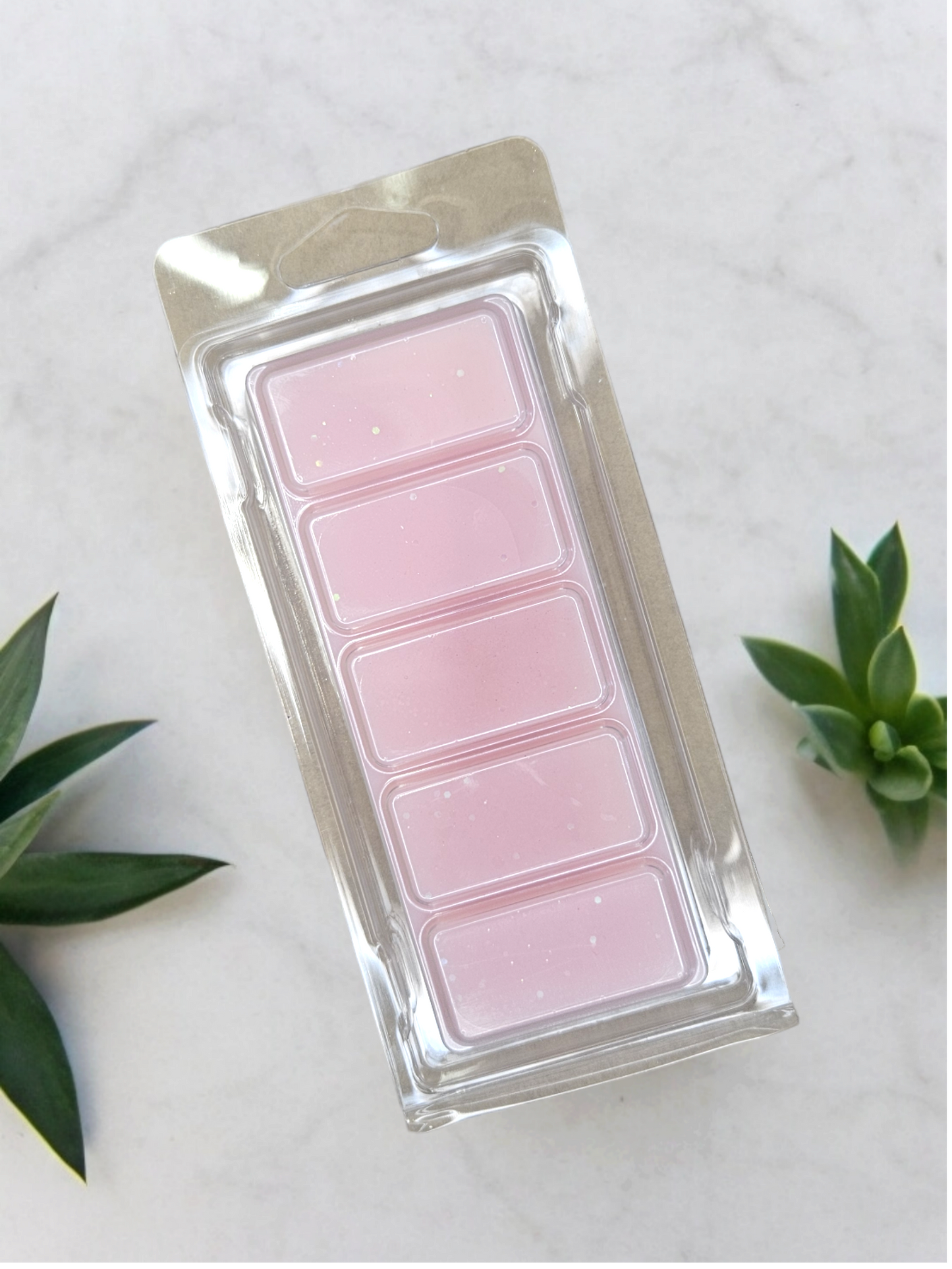 One of the most popular ladies scents La Belle is similar in style to La vie est belle* and it is only £2.49 to Scent your home