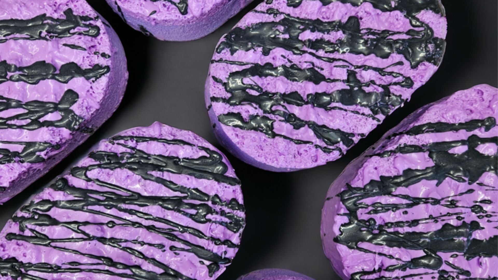 Luxurious, moisturising, exfoliating soap sponge this is our highly scented midnight Opium wixh is simular in style to the famous perfume* purple with black drizzle