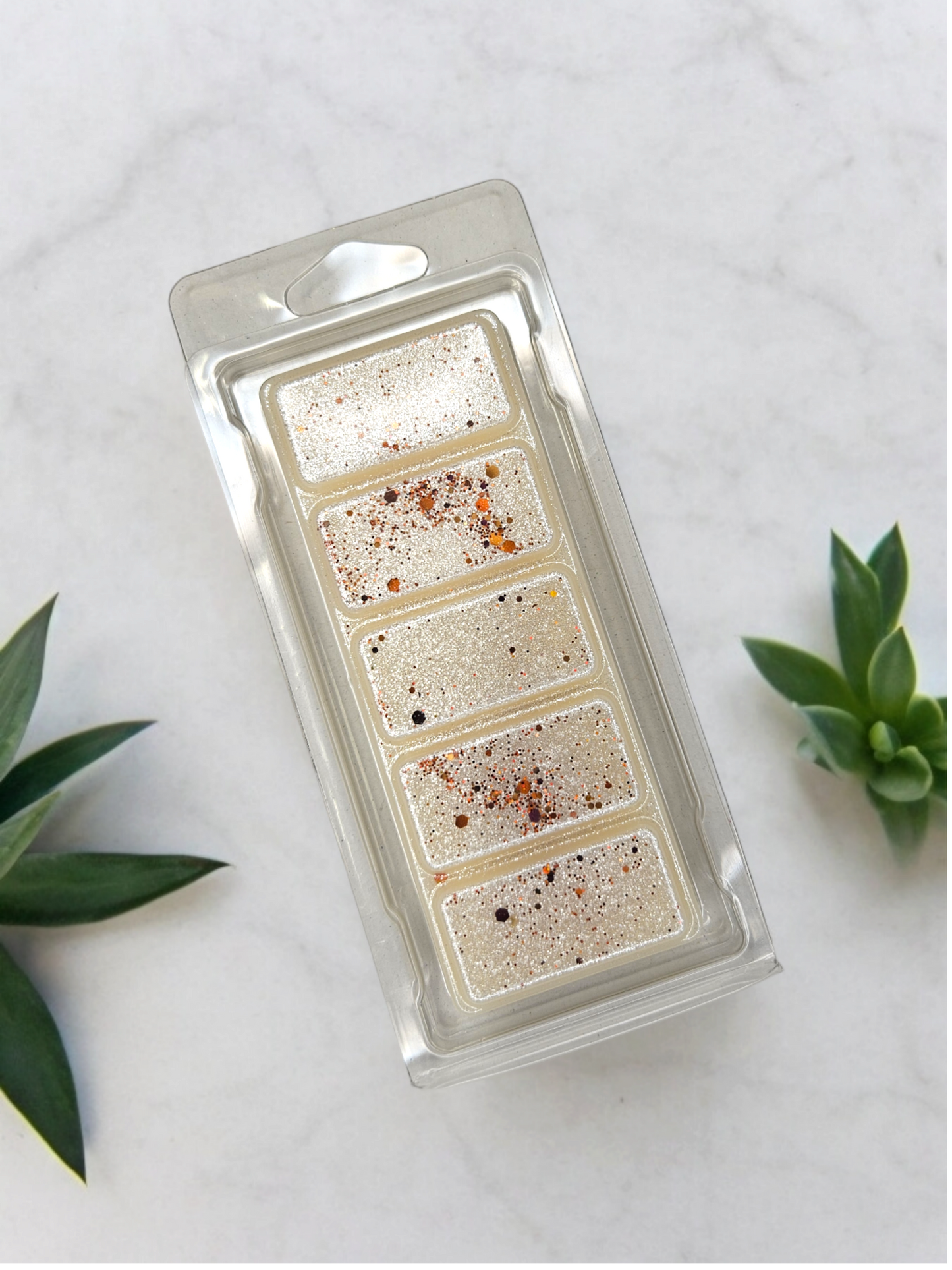 Adore is a sophisticated perfume styled scented wax melt , only £2.49 per snap bar