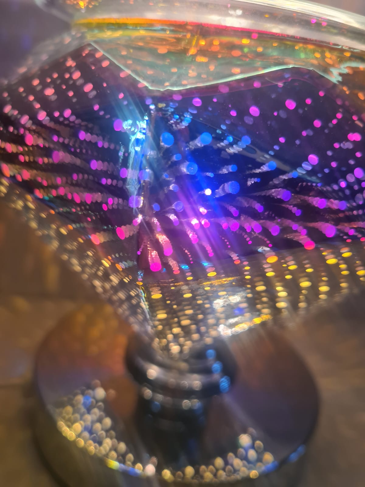 Side view of diamond 3d aroma lamp this is just stunning and cteates a warm ambience complementary to any decor