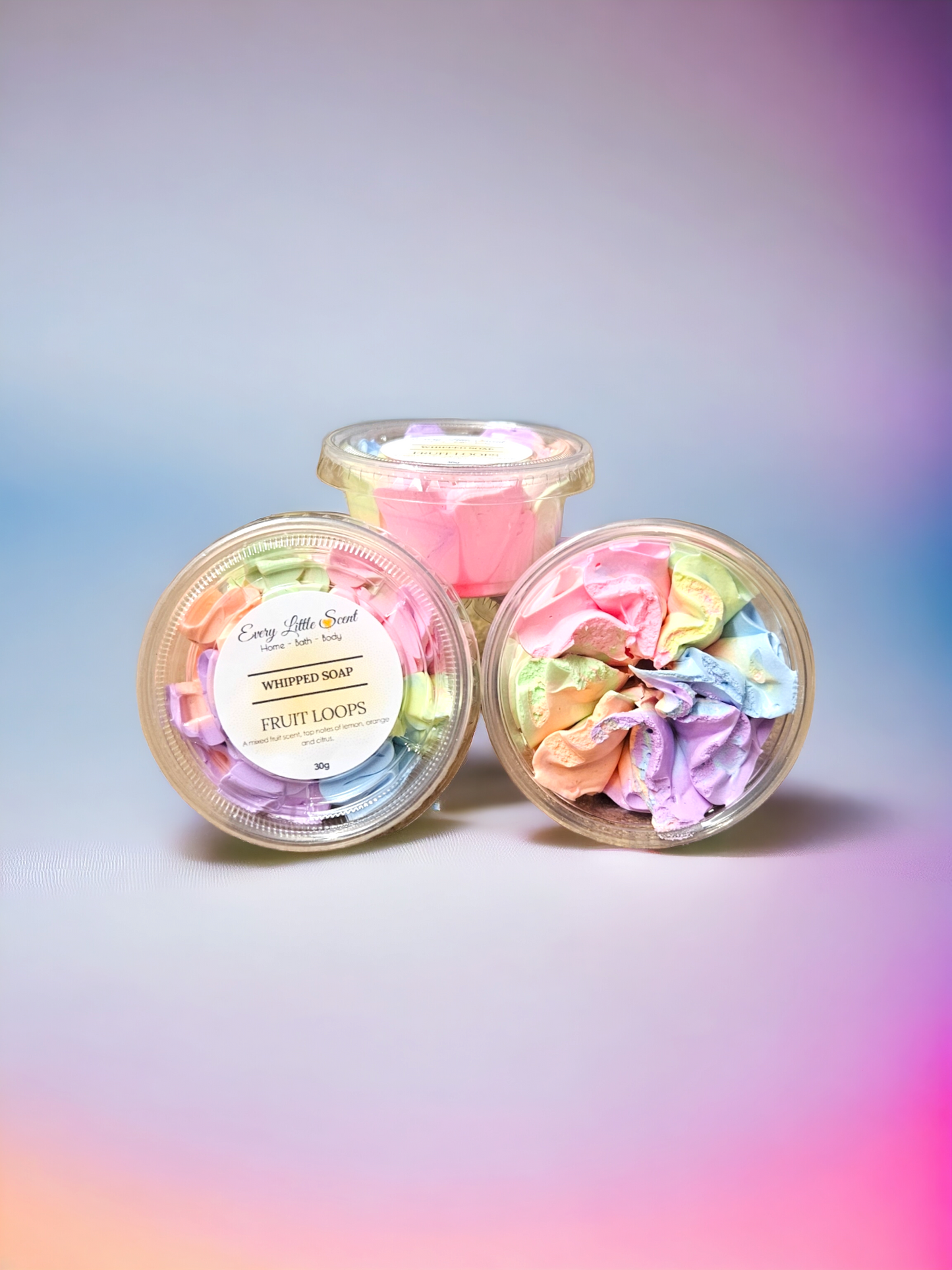 30g of luxury, indulge in this versatile whipped soap with hints of fruity scents and touches of citrus too. Fruit Loops is an all rounder for the whole family. 