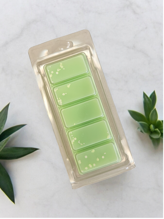 At £2.49 this lime Sherbert wax melt snap bar packs a punch, an array of scents available