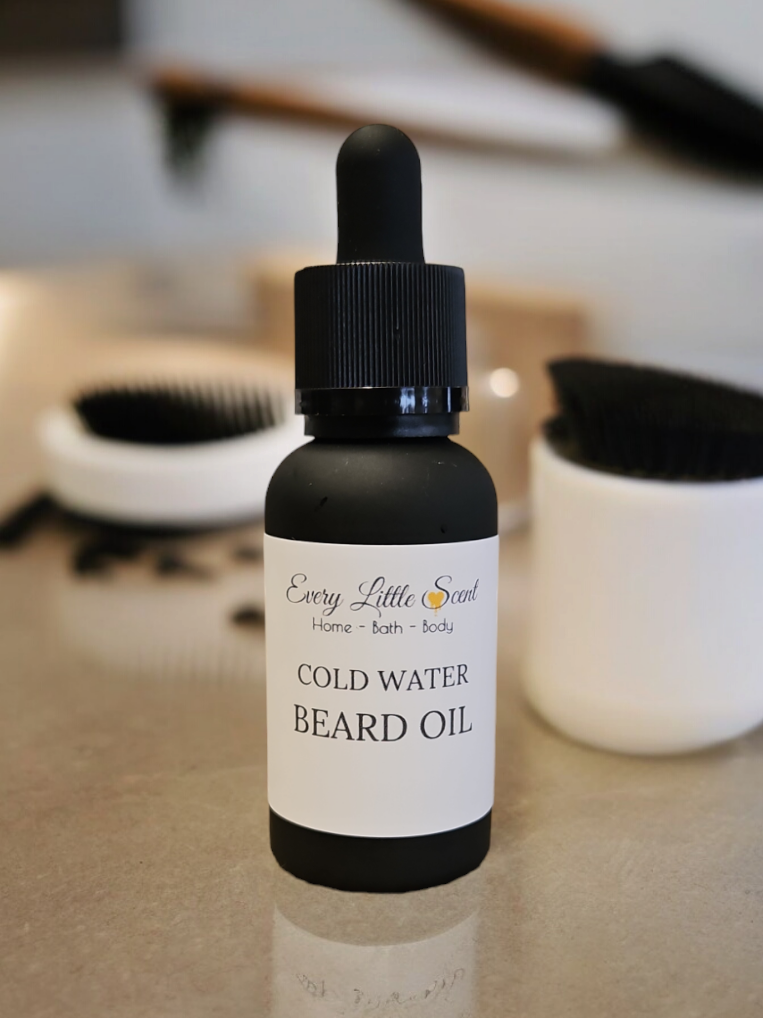 30ml glass bottle with pipette handpourd luxury beard oil scented in Cold Water £6.49