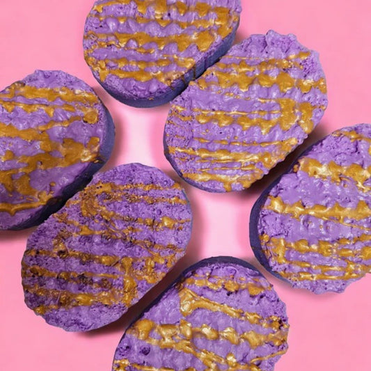 Every Little Scent has curated this intoxicating perfume fragranced Space Purple soap filled  sponge. It has a been made with purple soap infused with the Scent and decorated with a gold drizzle. 